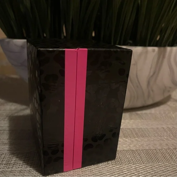 Betsey Johnson Unique Gorgeous Watch - Picture 10 of 11